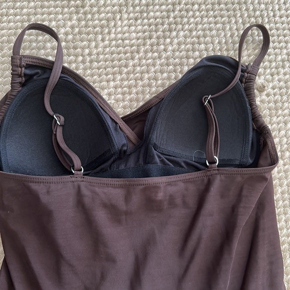 Garnett Hill skirted swimsuit - Picture 4 of 4